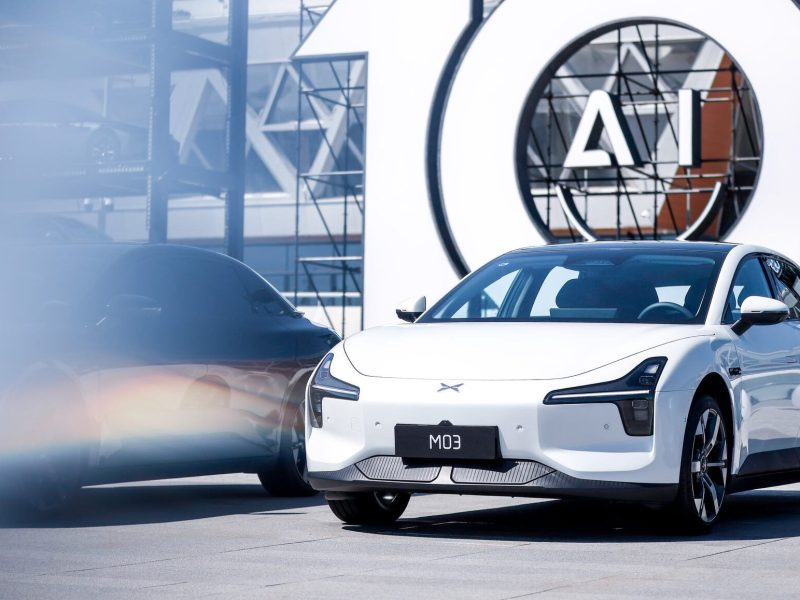 xpeng mona m03 tesla model 3
