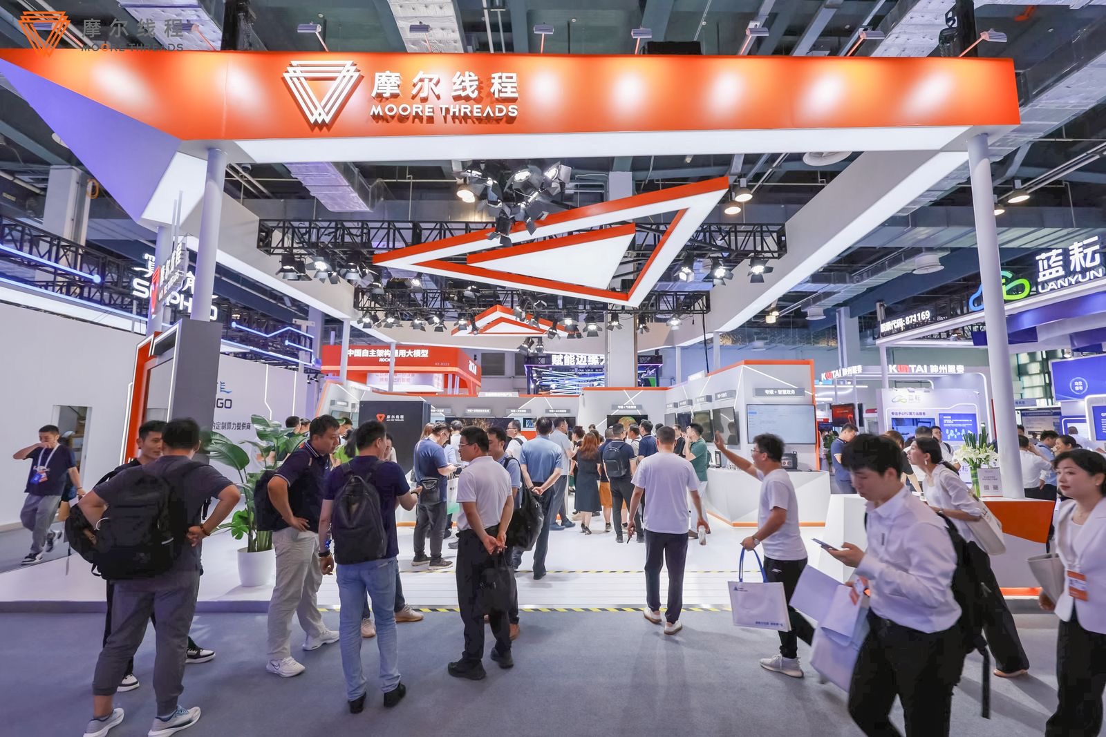 This deployment strengthens China’s AI ecosystem by integrating domestic AI hardware (GPUs) with homegrown large models.